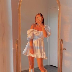 Meet your Posher, Becky